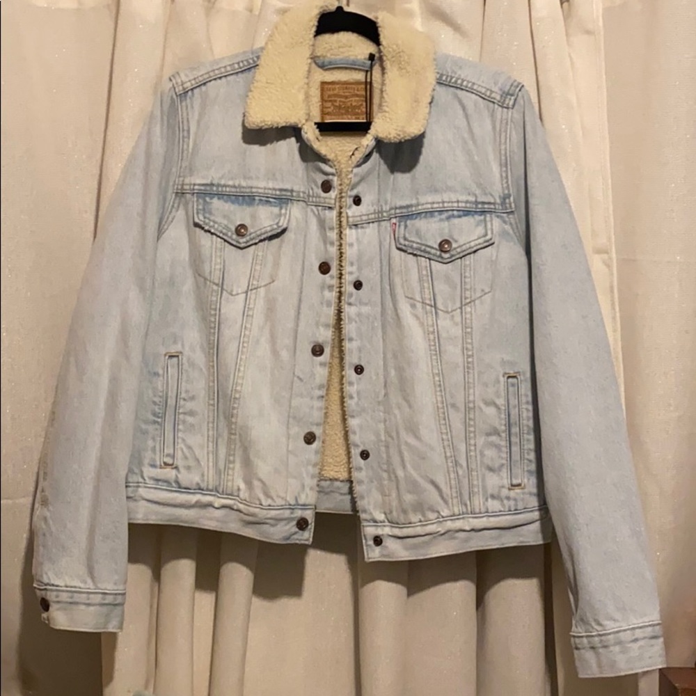 Levi’s original trucker jean jacket